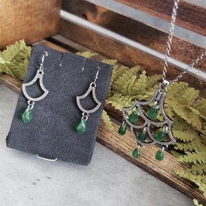 Avon Playful Party Set